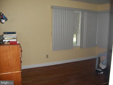 2209 Westridge Rd, Lutherville Timonium, MD 21093 - photo 5