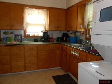 419 N Franklin St, New Ulm, MN 56073 - photo 4