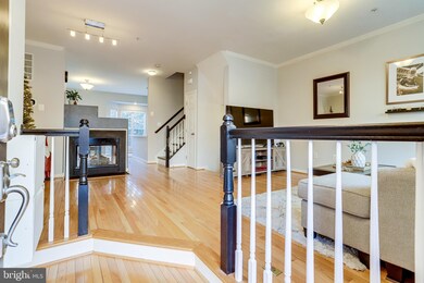 6025 Madison Overlook Ct, Falls Church, VA 22041 - photo 3