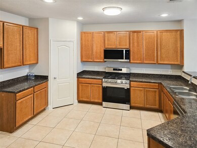 29101 Legends Valley Ln, Spring, TX 77386 - photo 6