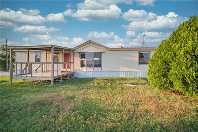 532 Chisholm Hills Dr, Rhome, TX 76078 - photo 3