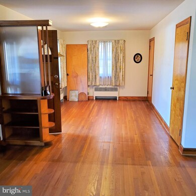 210 E 3rd St, Waynesboro, PA 17268 - photo 7