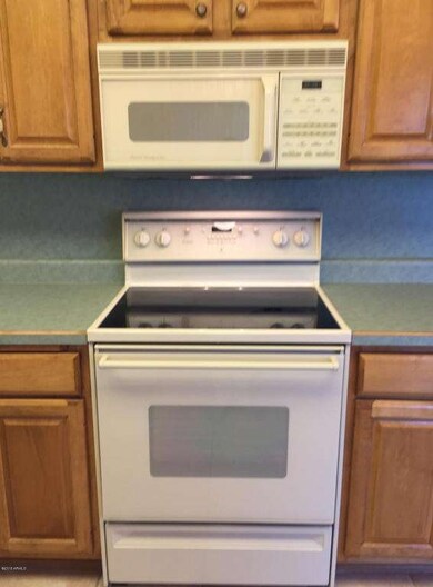 Electric Stove & Microwave