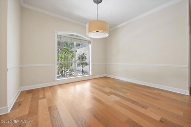 05-Dining Room