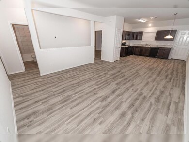 3623 Joshua St, Ennis, TX 75119 - photo 4