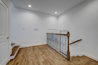 1st floor entryway