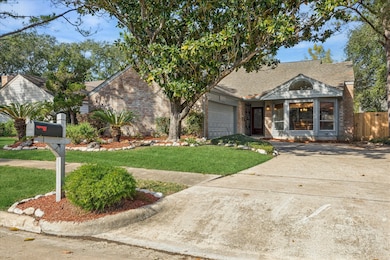 11414 Overbrook Ln, Houston, TX 77077 - photo 2
