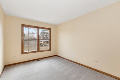 1903 Morgan Cir, Naperville, IL 60565 - photo 3