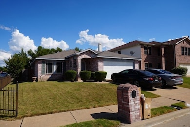 4835 Berridge Ln, Dallas, TX 75227 - photo 4