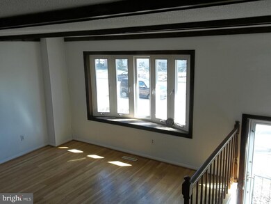 987 Stormont Cir, Halethorpe, MD 21227 - photo 4