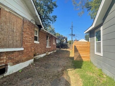 View of side of home