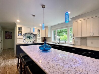 9 Ridgeview Dr, Feeding Hills, MA 01030 - photo 3