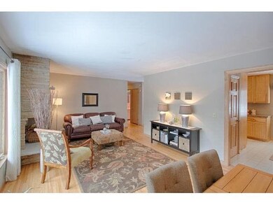 5149 Abercrombie Dr, Edina, MN 55439 - photo 3