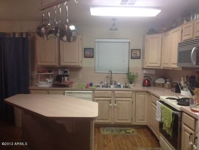 KITCHEN ISLAND