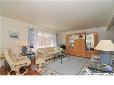 861 Colts Neck Rd, Freehold, NJ 07728 - photo 4