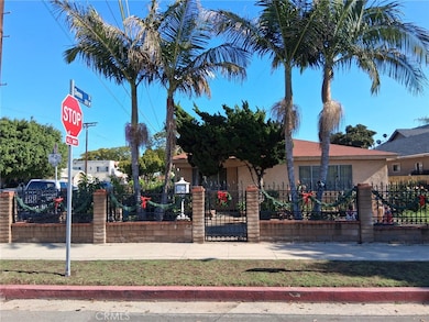 1056 N Fries Ave, Wilmington, CA 90744 - photo 2