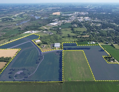 Lot #10 Commerce Pkwy, Fort Atkinson, WI 53538 - photo 4