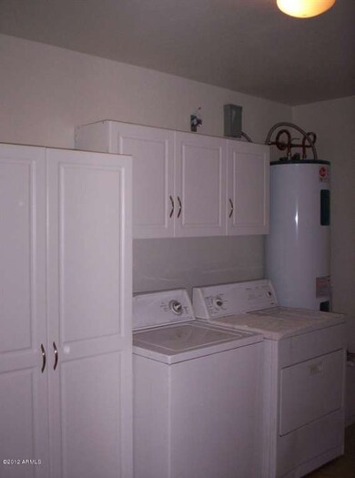 Laundry Room Sycamore