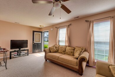 6609 Arbor Creek Dr, Louisville, KY 40228 - photo 5