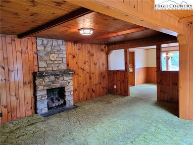 743 Edmisten Rd, Blowing Rock, NC 28605 - photo 5