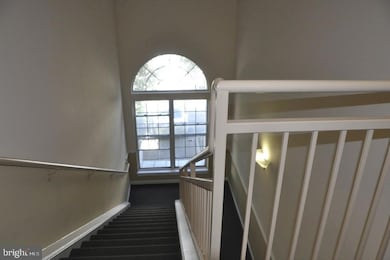 12008 Amber Ridge Cir unit A301, Germantown, MD 20876 - photo 3