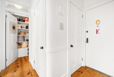 344 W 11th St unit 4W, New York, NY 10014 - photo 5