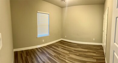 6006 Shady Timbers Dr unit B, Houston, TX 77016 - photo 7