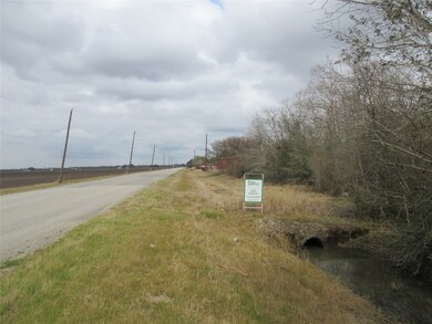 5105 Fenske Ln, Needville, TX 77461 - photo 2