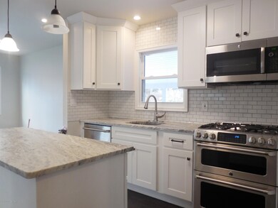 BEAUTIFUL NEW KITCHEN