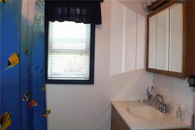 1210 Blue Valley Dr, Pen Argyl, PA 18072 - photo 6