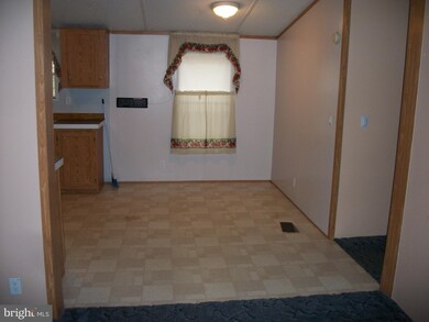 150 English Muffin Ct, Berkeley Springs, WV 25411 - photo 6