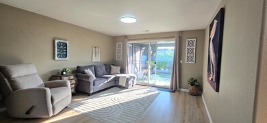 940 Glengrove Ave, Central Point, OR 97502 - photo 5