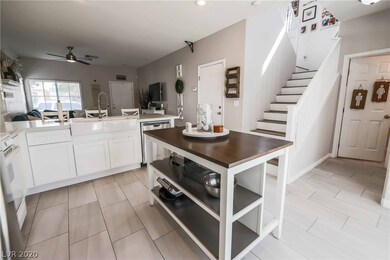 6075 Sombria Ridge Ave, Las Vegas, NV 89139 - photo 6