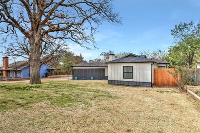 905 S Brown Ave, Denison, TX 75020 - photo 2