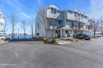 165 Riddle Ave., #8