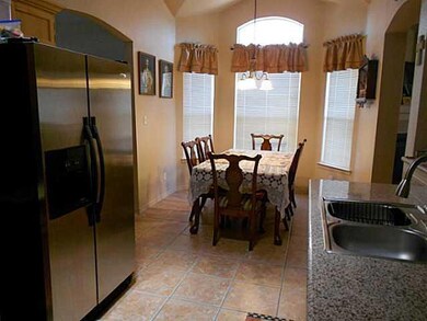 687 Teichelkamp Dr, El Paso, TX 79928 - photo 4