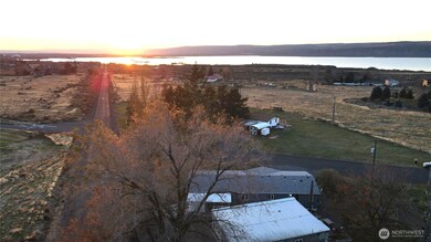 37585 Western Ave NE, Coulee City, WA 99115 - photo 5