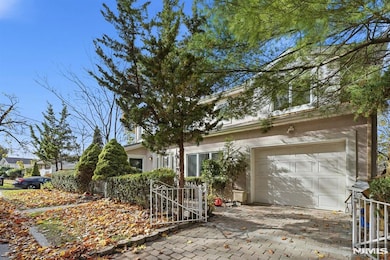 703 Stewart St, Ridgefield, NJ 07657 - photo 3