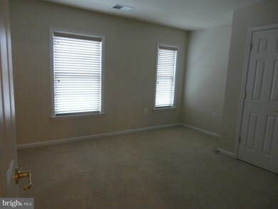 2801 Chinkapin Oak Ln unit 217, Woodbridge, VA 22191 - photo 6