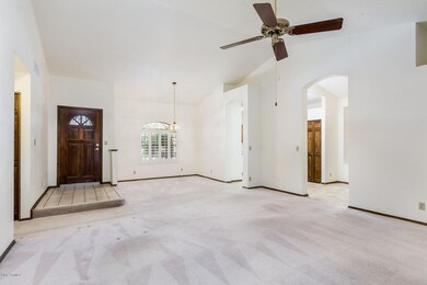 946 E Cullumber St - MLS-7
