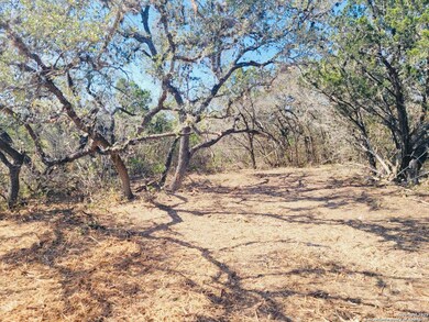 0 Cr 408 unit 1907564, Uvalde, TX 78801 - photo 7