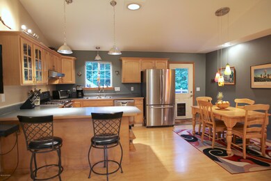 kitchen:dining