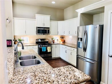 15313 Lowry Meadow Ln, College Station, TX 77845 - photo 4