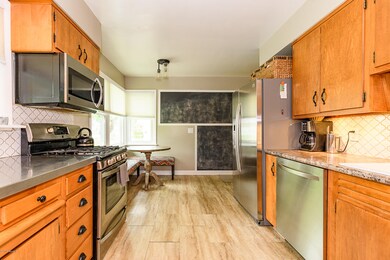 702 Jenks Blvd-8