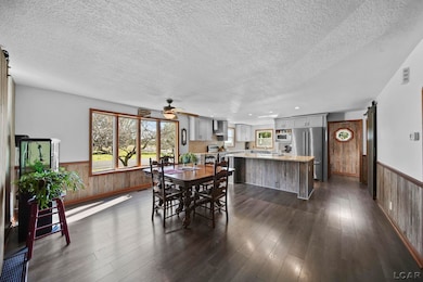 9058 W Weston Rd, Morenci, MI 49256 - photo 7