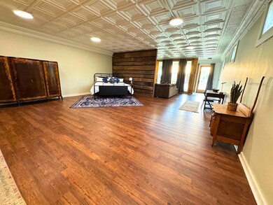 109 W Laurel Ave, Damascus, VA 24236 - photo 5