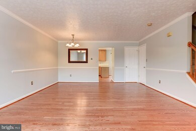 9257 Brewington Ln, Laurel, MD 20723 - photo 4
