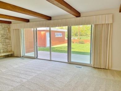 1028 W Central Ave, Minot, ND 58701 - photo 7