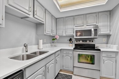 Lakewood Midrise unit 373, Boca Raton, FL 33434 - photo 3