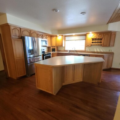 nixon kitchen